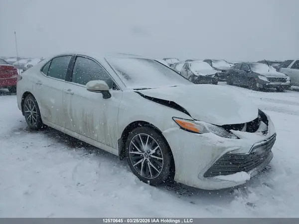 4T1B21HK0NU016550 2022 TOYOTA CAMRY - Image 1