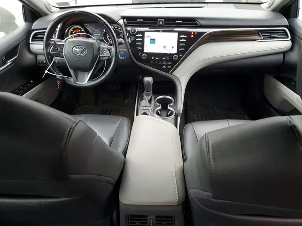 4T1B21HK1JU005227 2018 TOYOTA CAMRY - Image 8