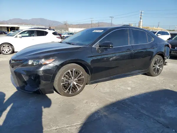 4T1B21HK1JU006510 2018 TOYOTA CAMRY - Image 1