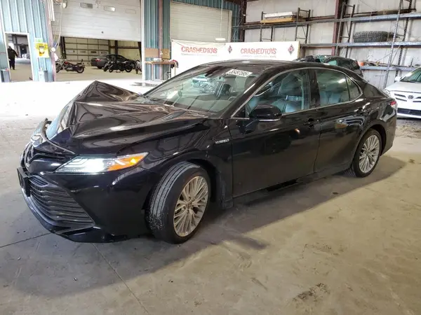 4T1B21HK1JU007687 2018 TOYOTA CAMRY - Image 1