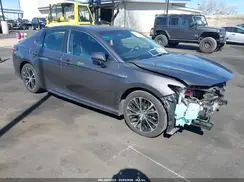 4T1B21HK1JU503668 2018 TOYOTA CAMRY