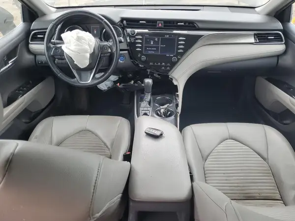 4T1B21HK1KU512095 2019 TOYOTA CAMRY - Image 8