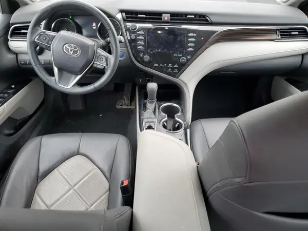 4T1B21HK1KU515160 2019 TOYOTA CAMRY - Image 8