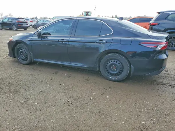 4T1B21HK1MU015793 2021 TOYOTA CAMRY - Image 2