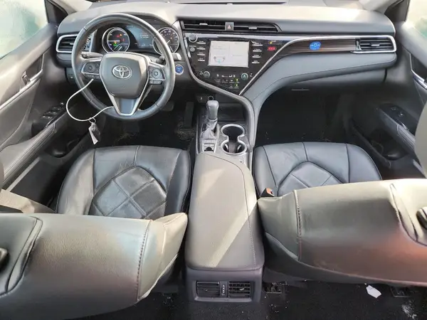 4T1B21HK2JU004796 2018 TOYOTA CAMRY - Image 8