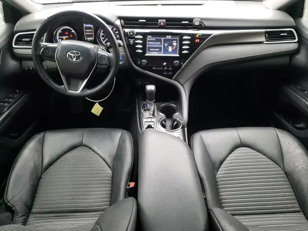 4T1B21HK2JU502643 2018 TOYOTA CAMRY - Image 8