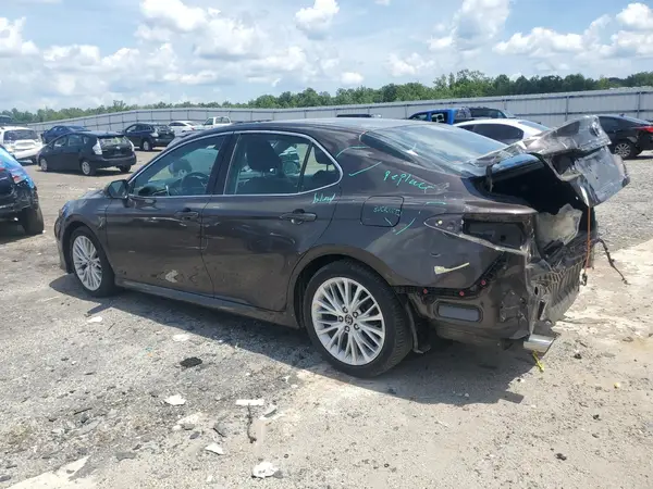 4T1B21HK2JU504599 2018 TOYOTA CAMRY - Image 2