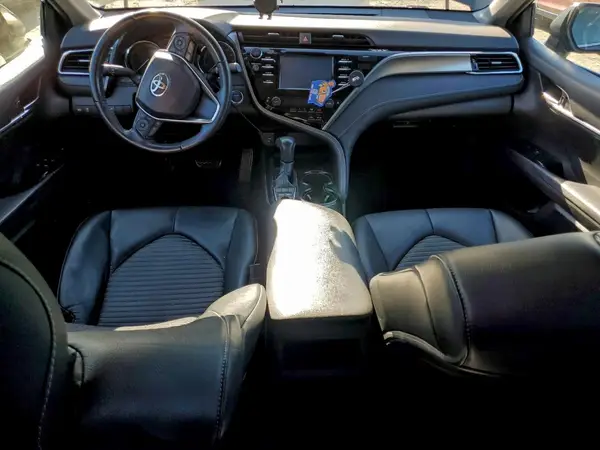 4T1B21HK2JU509124 2018 TOYOTA CAMRY - Image 8