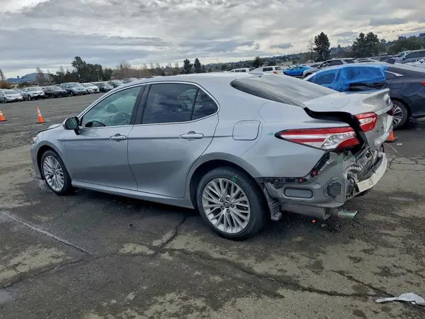 4T1B21HK2KU012429 2019 TOYOTA CAMRY - Image 2