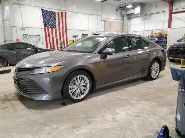 4T1B21HK2KU013421 2019 TOYOTA CAMRY - Image 1