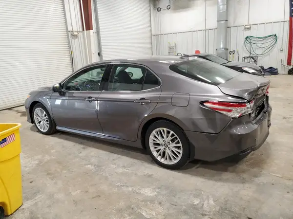 4T1B21HK2KU013421 2019 TOYOTA CAMRY - Image 2