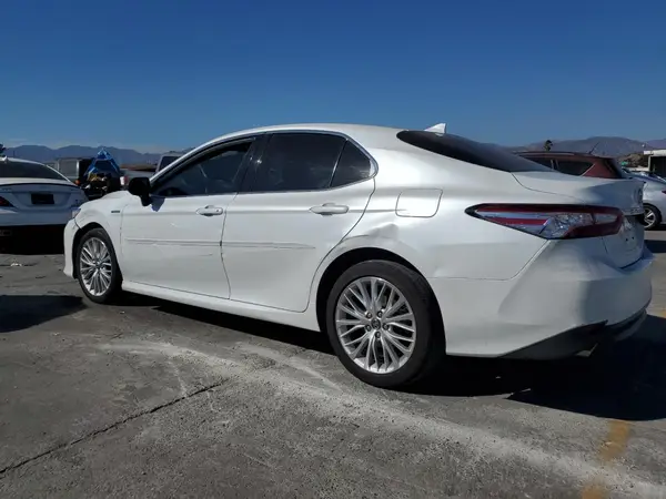 4T1B21HK2KU512669 2019 TOYOTA CAMRY - Image 2