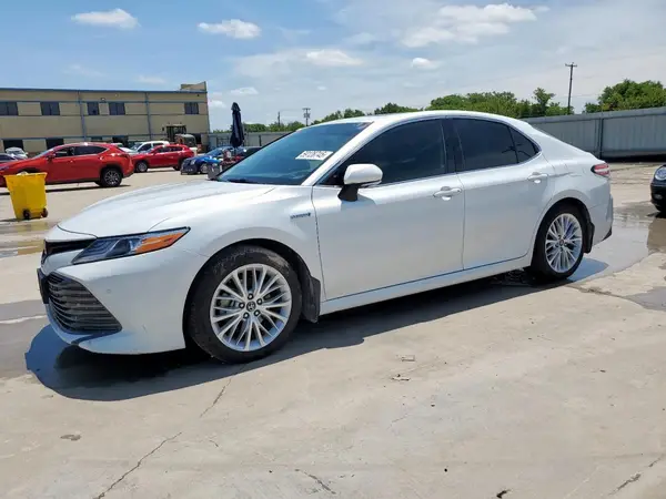 4T1B21HK2KU512767 2019 TOYOTA CAMRY - Image 1
