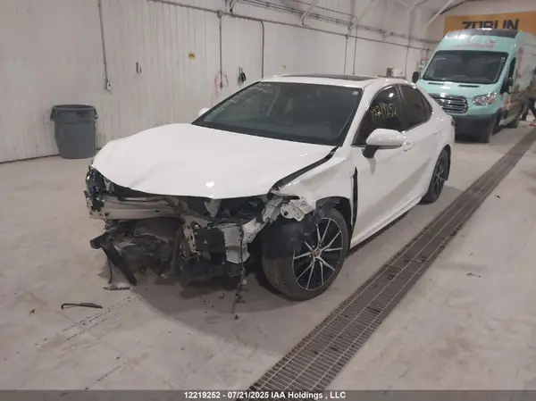4T1B21HK2RU021335 2024 TOYOTA CAMRY - Image 2