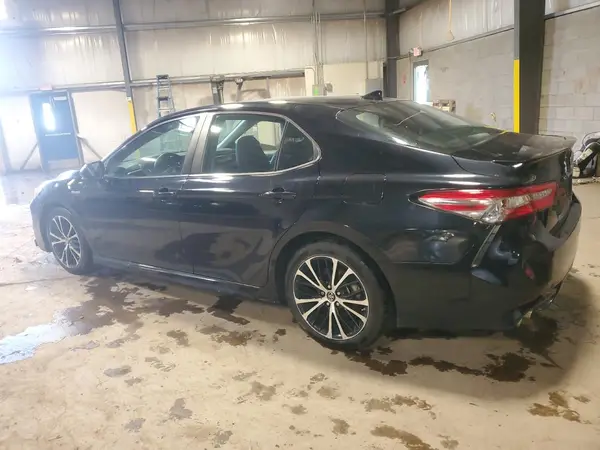 4T1B21HK3JU005987 2018 TOYOTA CAMRY - Image 2