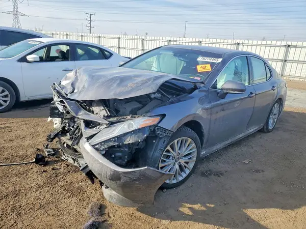 4T1B21HK3KU010804 2019 TOYOTA CAMRY - Image 1