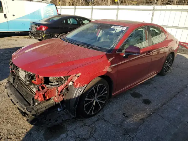 4T1B21HK3KU011404 2019 TOYOTA CAMRY - Image 1