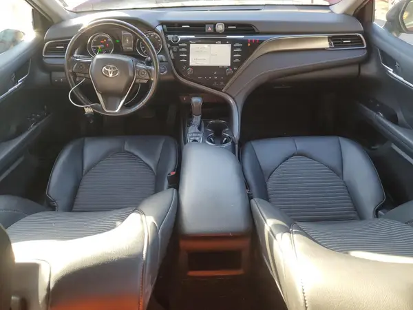 4T1B21HK3KU011404 2019 TOYOTA CAMRY - Image 8