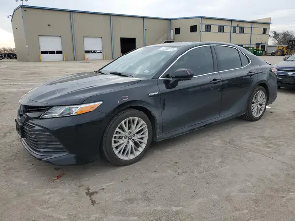 4T1B21HK3KU013279 2019 TOYOTA CAMRY - Image 1