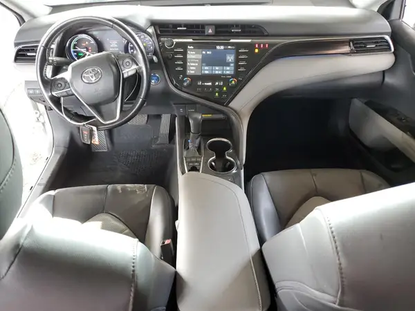 4T1B21HK3KU511286 2019 TOYOTA CAMRY - Image 8