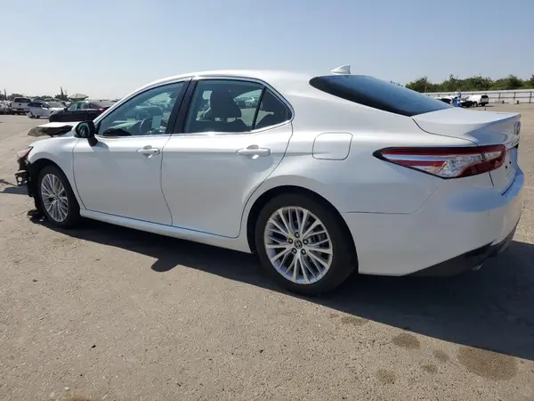 4T1B21HK3KU511496 2019 TOYOTA CAMRY - Image 2