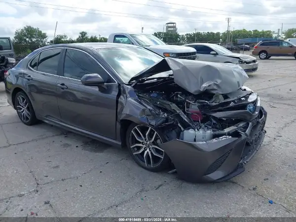 4T1B21HK3KU518917 2019 TOYOTA CAMRY - Image 1