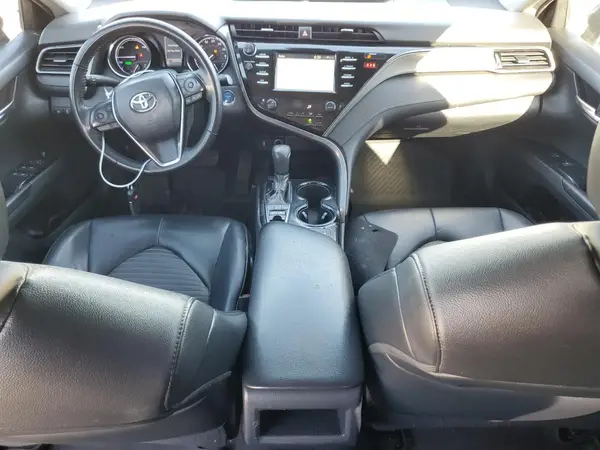 4T1B21HK3KU519100 2019 TOYOTA CAMRY - Image 8