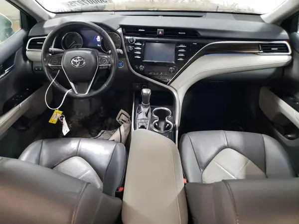 4T1B21HK4JU004962 2018 TOYOTA CAMRY - Image 8