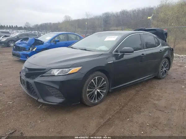 4T1B21HK4JU502580 2018 TOYOTA CAMRY - Image 2