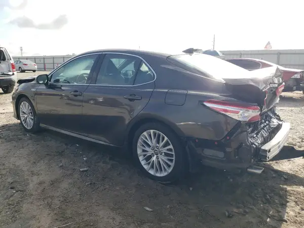 4T1B21HK4JU503373 2018 TOYOTA CAMRY - Image 2