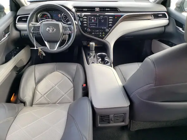 4T1B21HK4JU503373 2018 TOYOTA CAMRY - Image 8