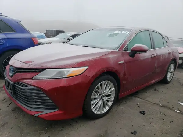 4T1B21HK4JU508427 2018 TOYOTA CAMRY - Image 1