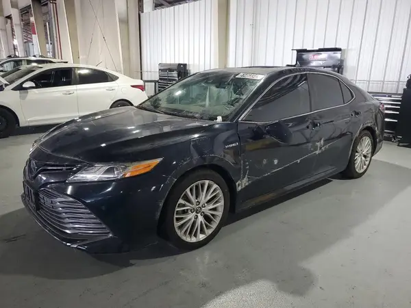 4T1B21HK4JU508539 2018 TOYOTA CAMRY - Image 1