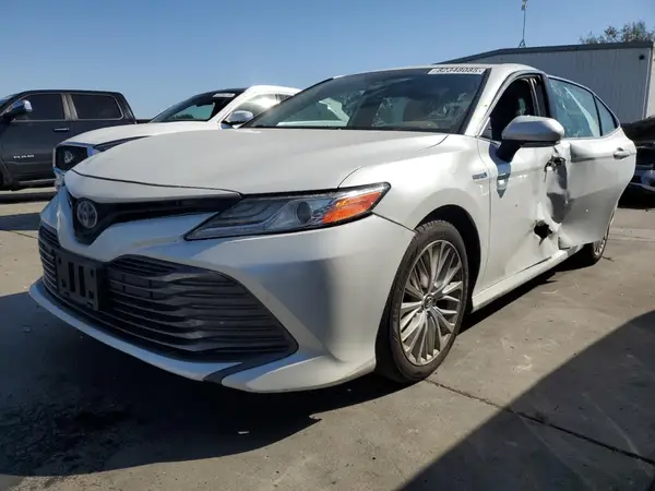 4T1B21HK4KU514794 2019 TOYOTA CAMRY - Image 1