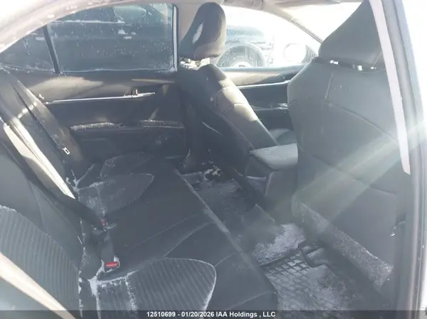 4T1B21HK4NU017622 2022 TOYOTA CAMRY - Image 8