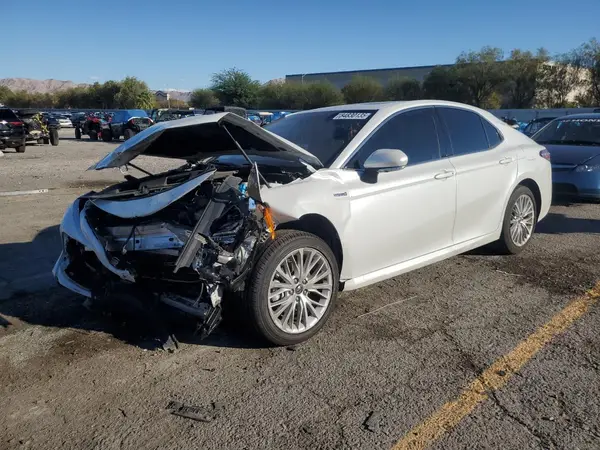 4T1B21HK5JU004095 2018 TOYOTA CAMRY - Image 1