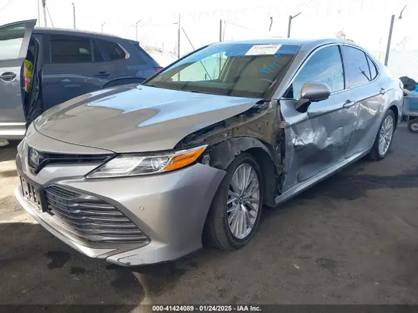 4T1B21HK5JU008406 2018 TOYOTA CAMRY - Image 2