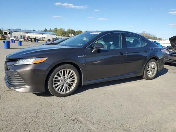 4T1B21HK5JU500904 2018 TOYOTA CAMRY - Image 1