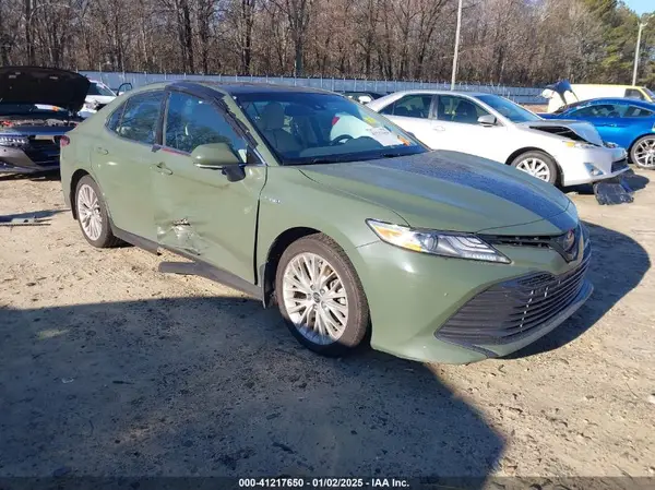4T1B21HK5JU503897 2018 TOYOTA CAMRY - Image 1