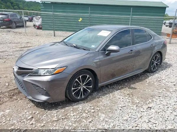 4T1B21HK5JU504371 2018 TOYOTA CAMRY - Image 2