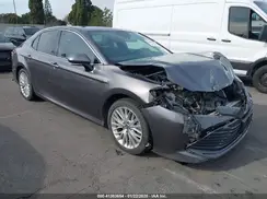 4T1B21HK5KU010898 2019 TOYOTA CAMRY