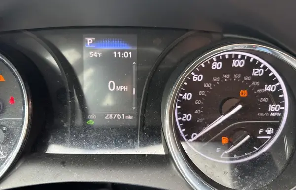 4T1B21HK5KU011372 2019 TOYOTA CAMRY - Image 8