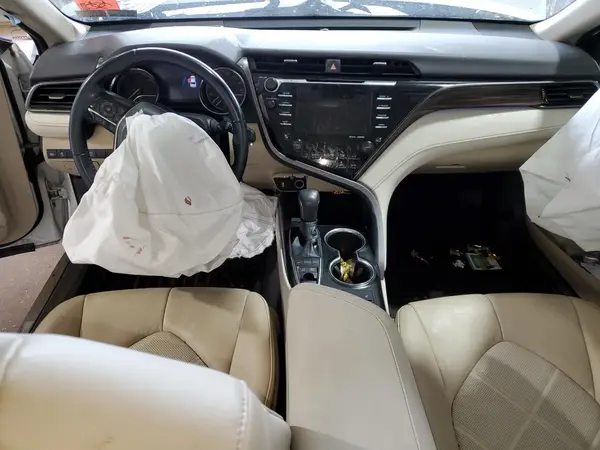 4T1B21HK5KU511368 2019 TOYOTA CAMRY - Image 8