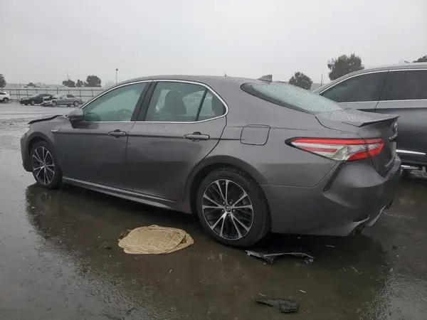4T1B21HK5KU511628 2019 TOYOTA CAMRY - Image 2