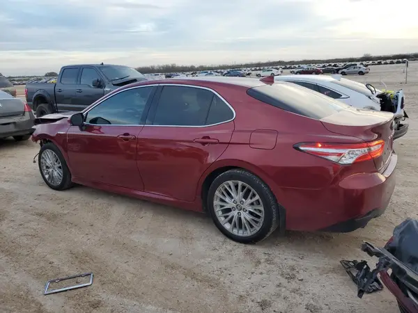 4T1B21HK5KU513640 2019 TOYOTA CAMRY - Image 2