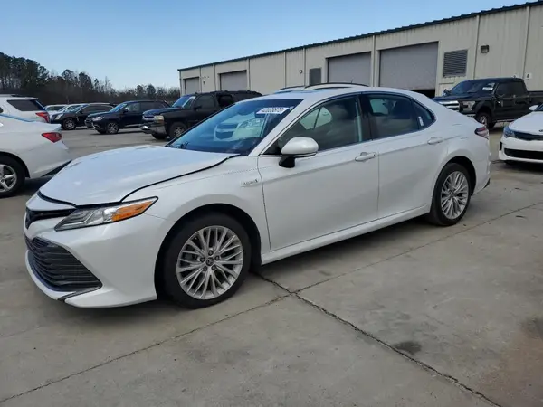 4T1B21HK5KU514299 2019 TOYOTA CAMRY - Image 1