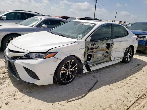 4T1B21HK5KU517610 2019 TOYOTA CAMRY - Image 1