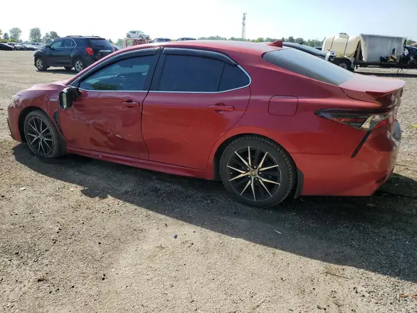 4T1B21HK5MU015215 2021 TOYOTA CAMRY - Image 2