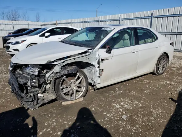 4T1B21HK5NU017662 2022 TOYOTA CAMRY - Image 1