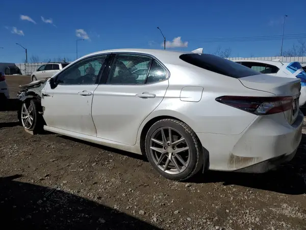 4T1B21HK5NU017662 2022 TOYOTA CAMRY - Image 2